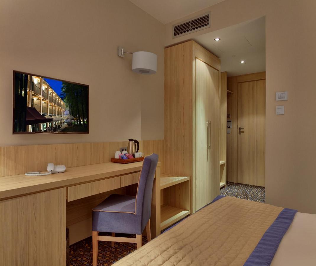 Bristol Art & Medical Spa Busko Zdroj Luaran gambar